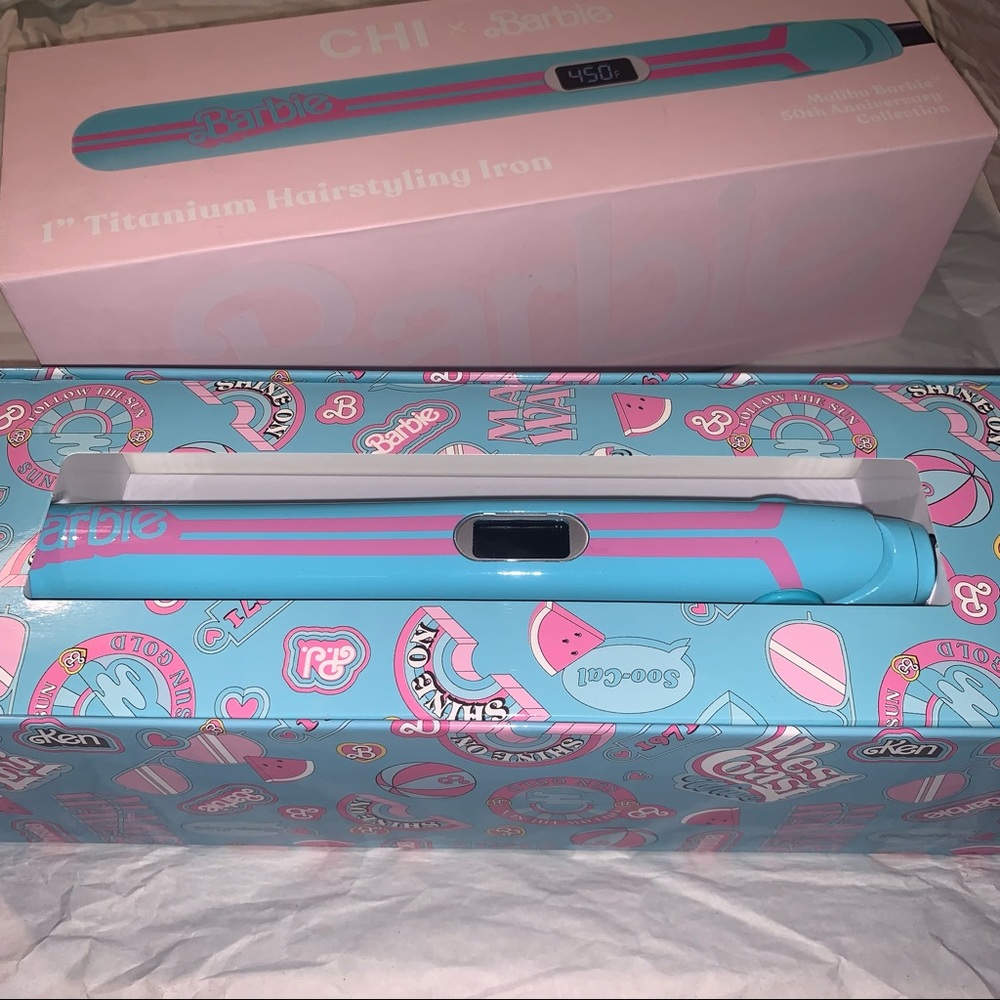 CHI X Barbie 1” titanium hairstyling iron - Picture 6 of 7